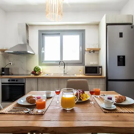 Aeron And Naxos Apartment